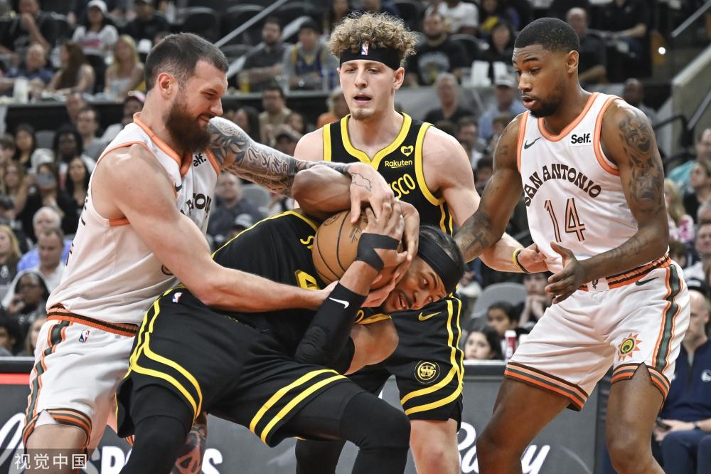 哈维在赛前 哈维在赛前