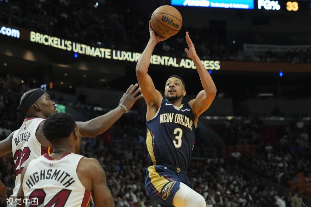 扮演真正的 扮演真正的